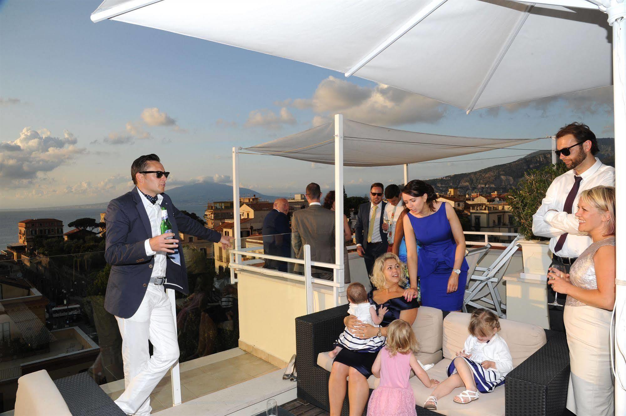 Hotel Plaza Σορέντο Εξωτερικό φωτογραφία